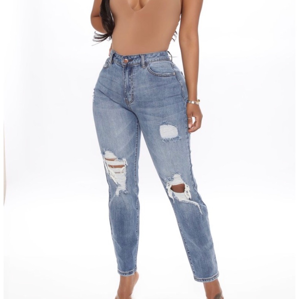 Fashion nova mom jeans 11